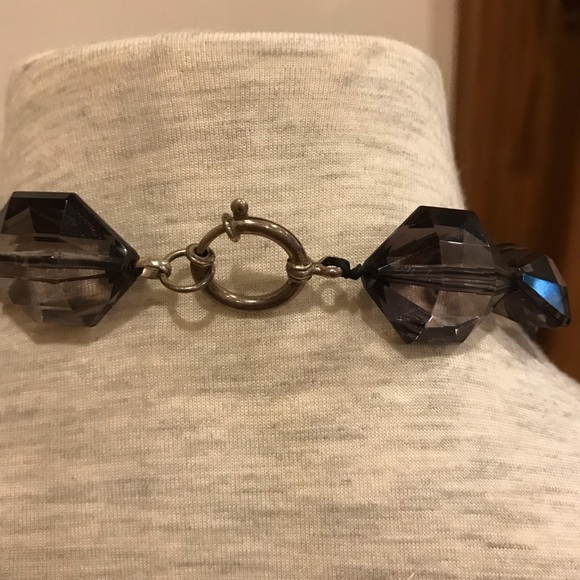 NWOT geometric grey bead resin necklace. - Picture 3 of 4